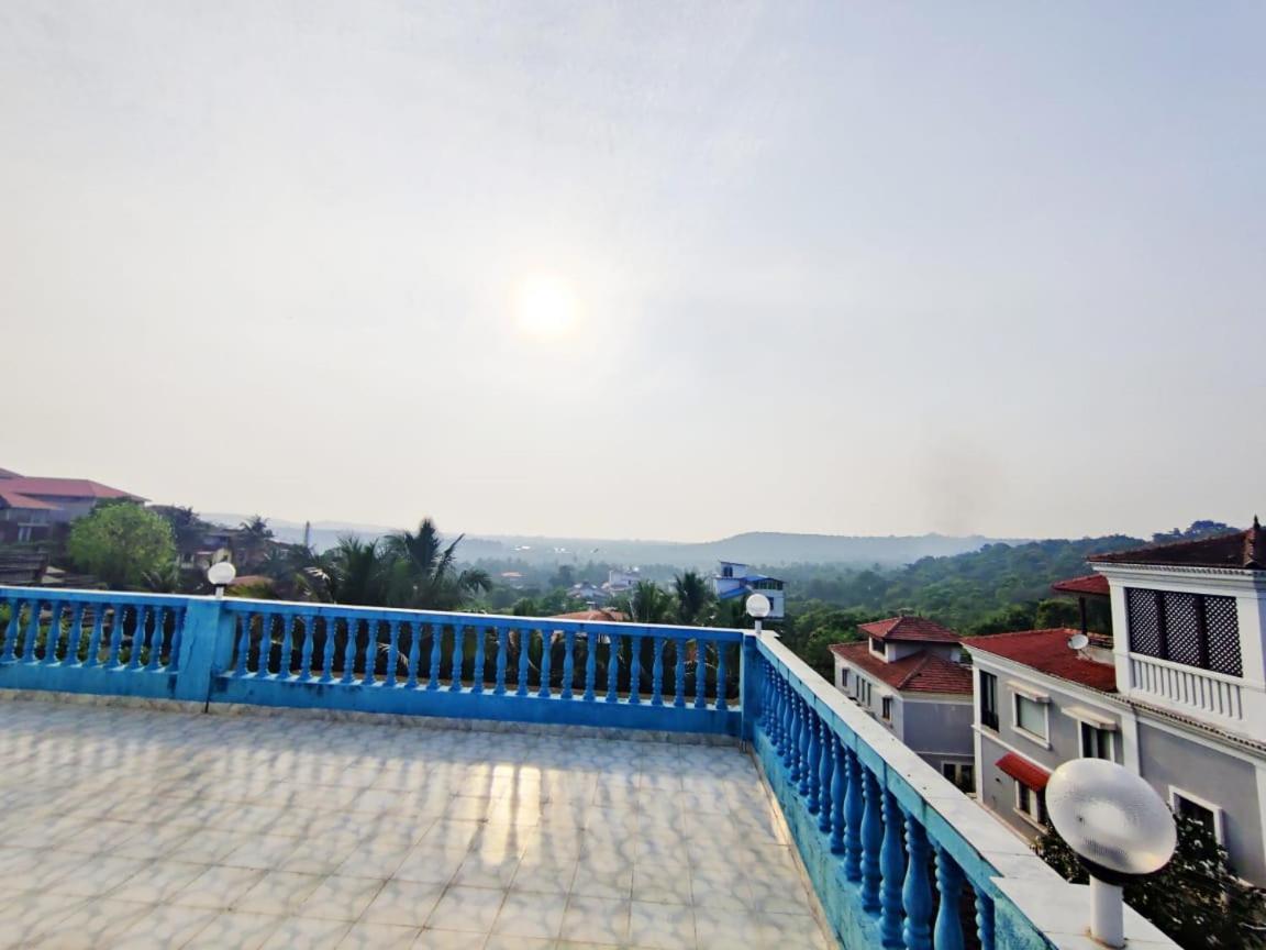 Amazing Hilltop 4 Bhk Villa With Private Pool Near Candolim Exterior photo